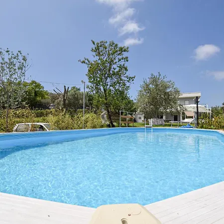 Lejlighed 2 Bedroom Stunning In